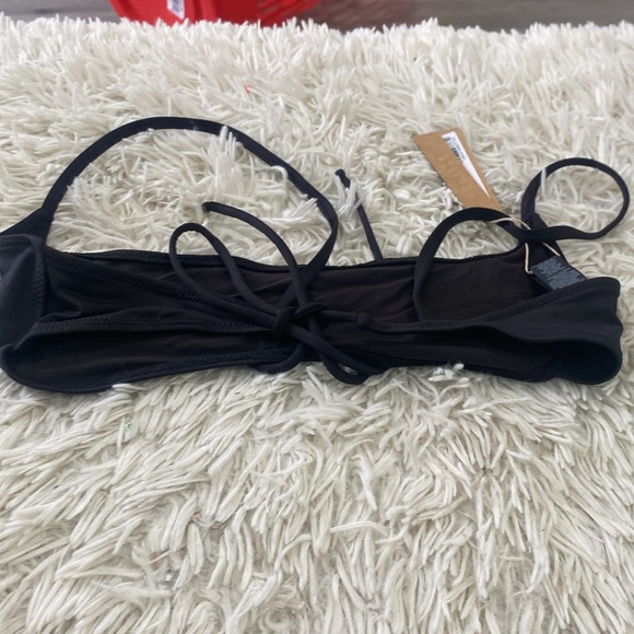 SKIMS Black Bikini Set - Picture 7 of 7